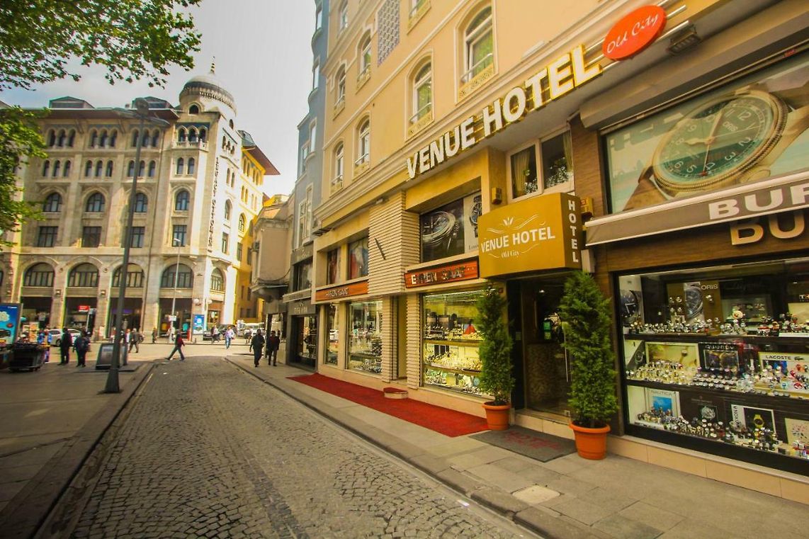 Old city hotel стамбул. Old City Стамбул. Hotel Hobyar Palace Istanbul. Grand Sirkeci Hotel Стамбул. Стрит арт в Стамбуле.